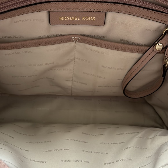 Michael Michael Kors Voyager Fawn Tote Leather - Picture 9 of 16